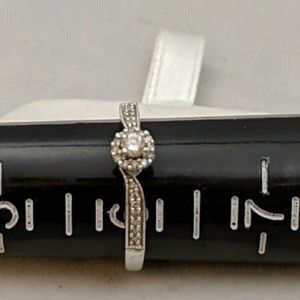 Vintage 10k white gold diamond ring